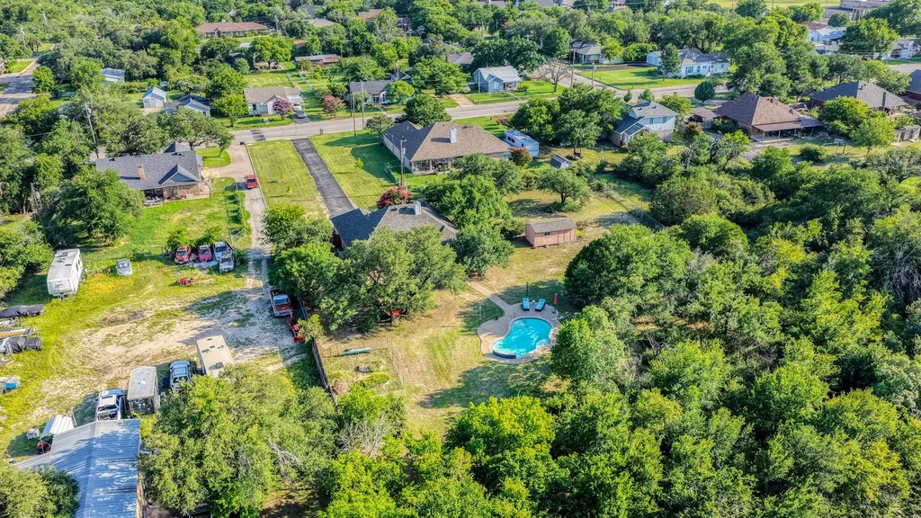 808 W Couts Street Weatherford TX 76086