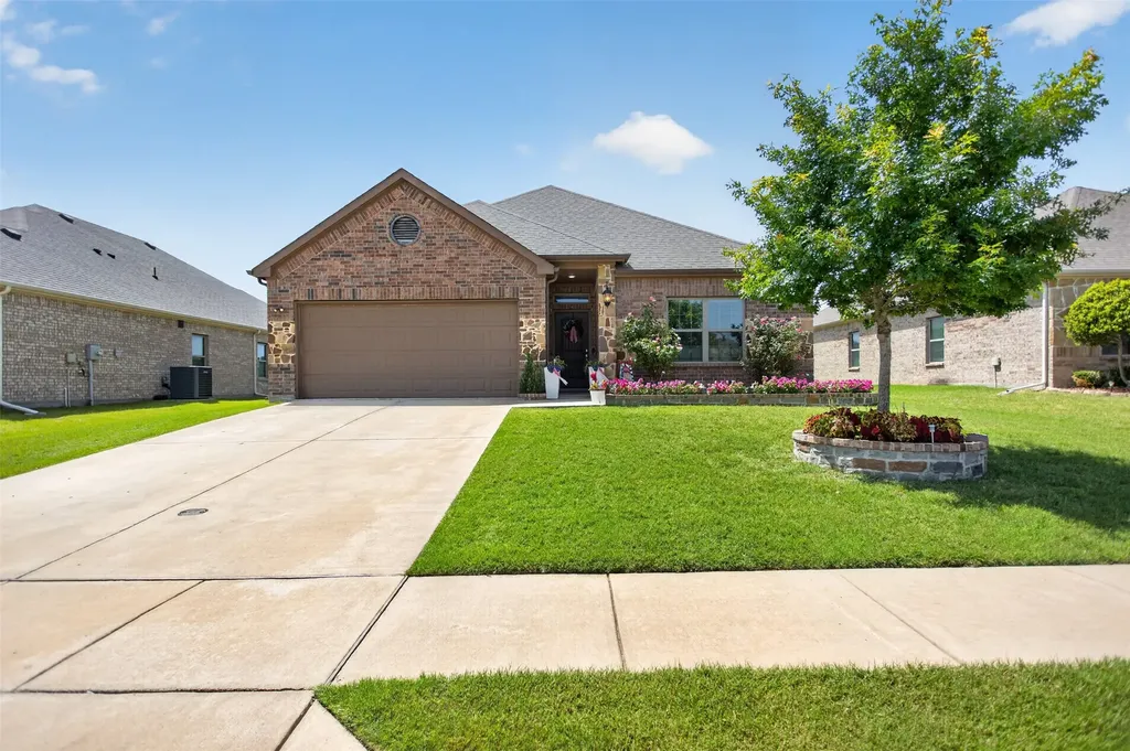 334 Pecos Drive Crandall TX 75114