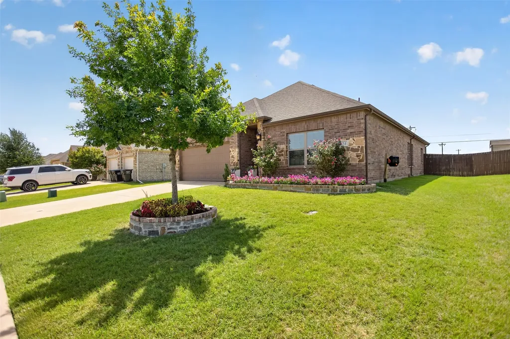 334 Pecos Drive Crandall TX 75114