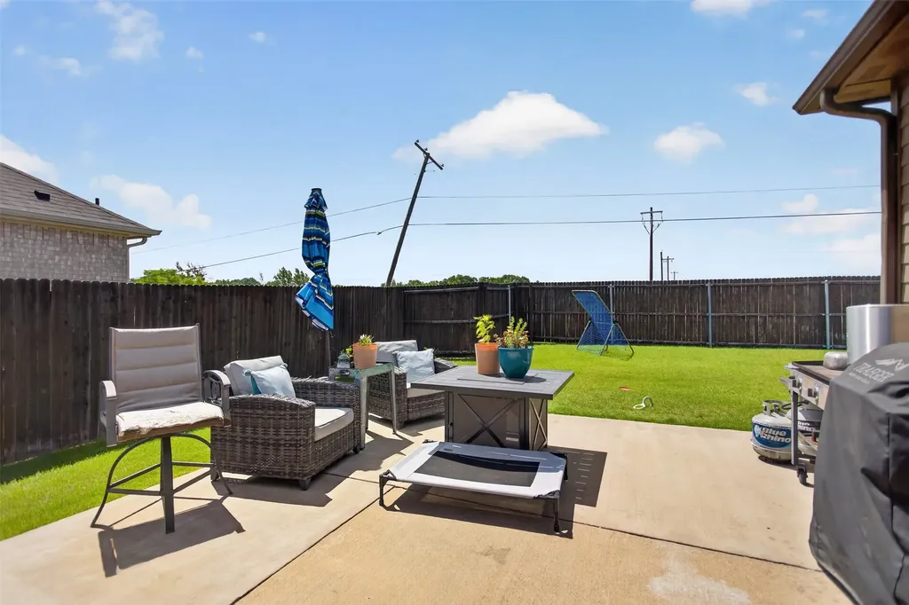 334 Pecos Drive Crandall TX 75114