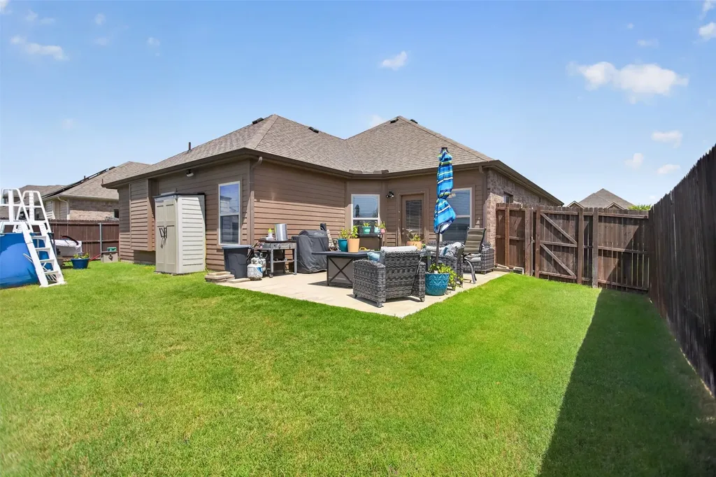 334 Pecos Drive Crandall TX 75114