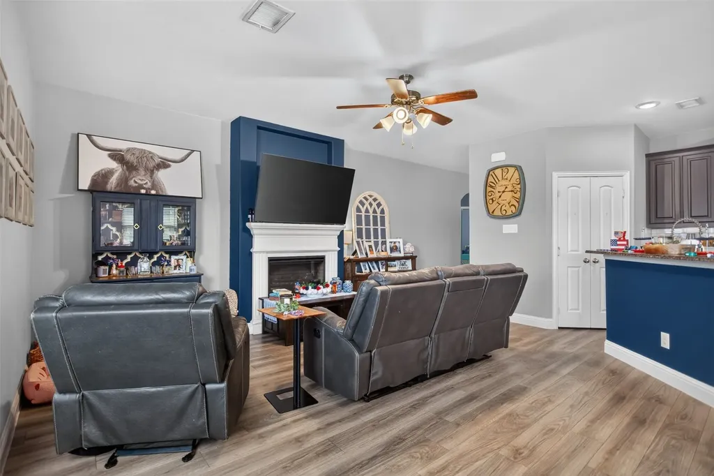 334 Pecos Drive Crandall TX 75114