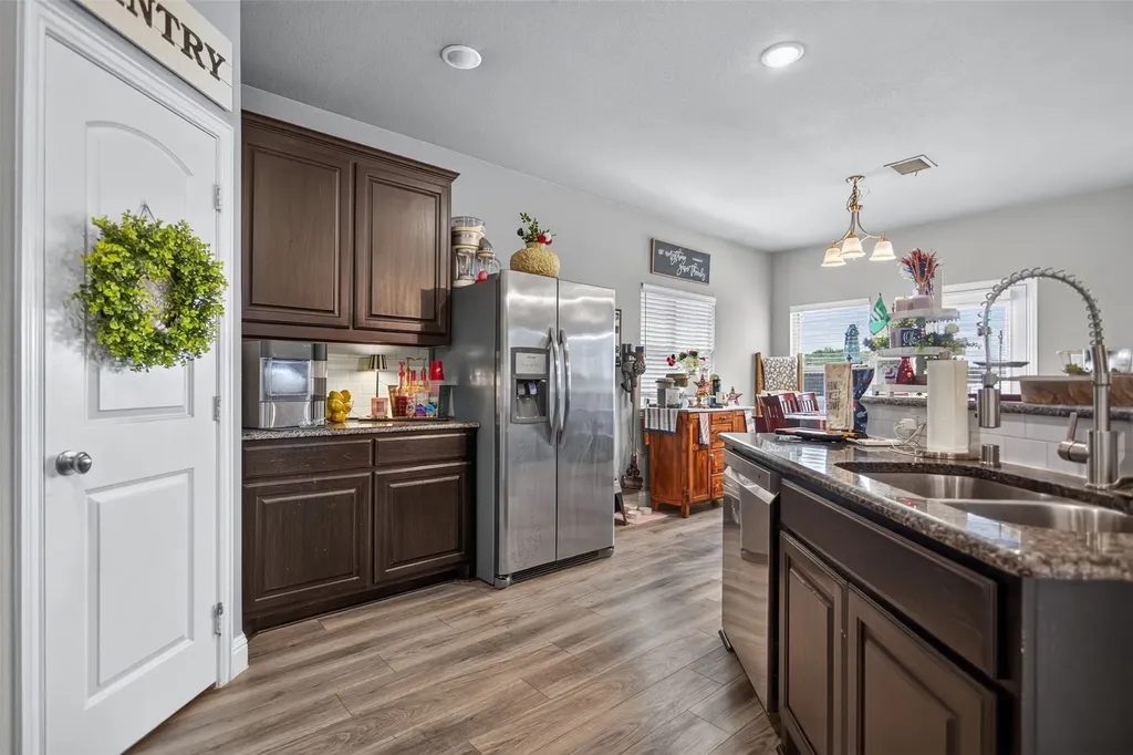 334 Pecos Drive Crandall TX 75114