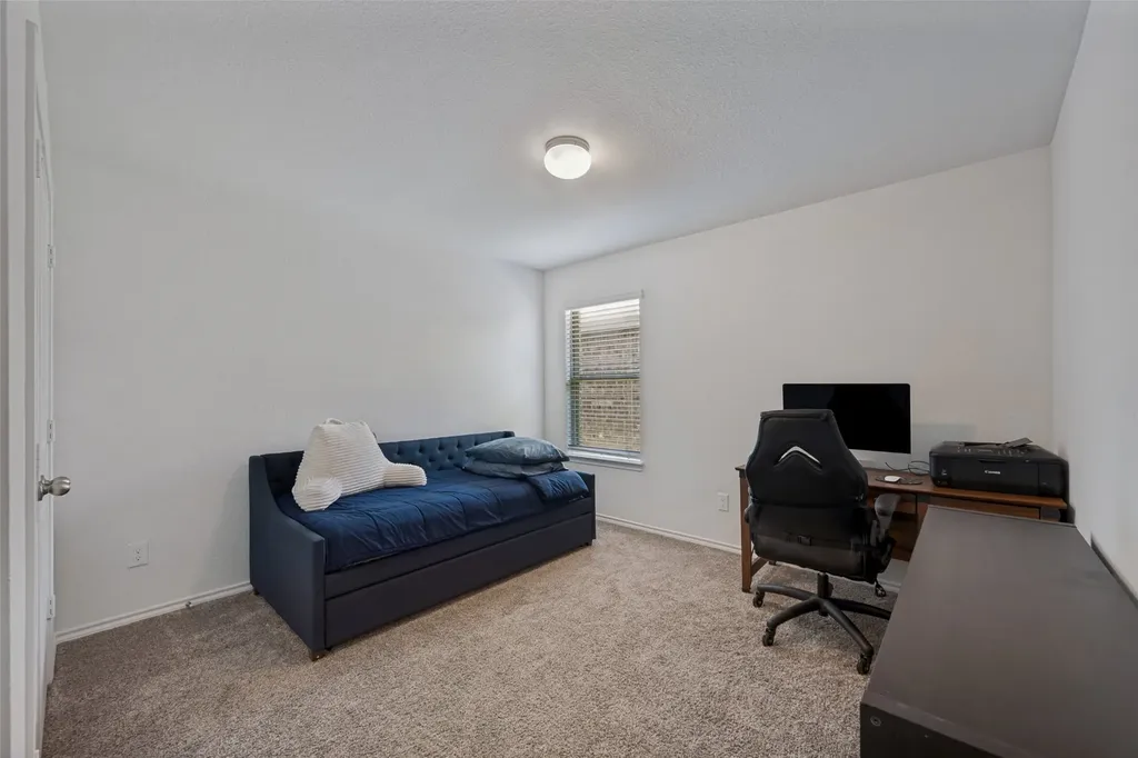 413 Edgewick Lane Fort Worth TX 76036