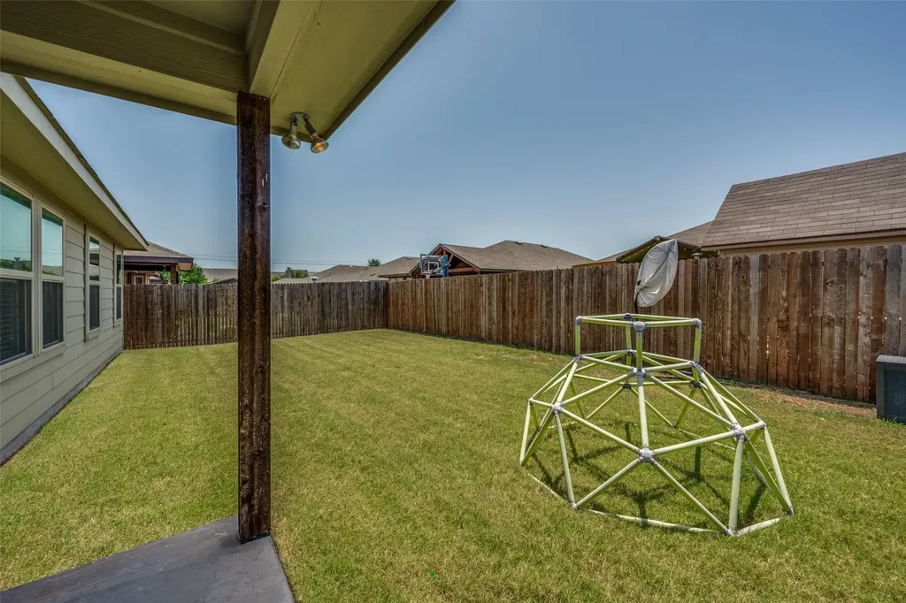 413 Edgewick Lane Fort Worth TX 76036