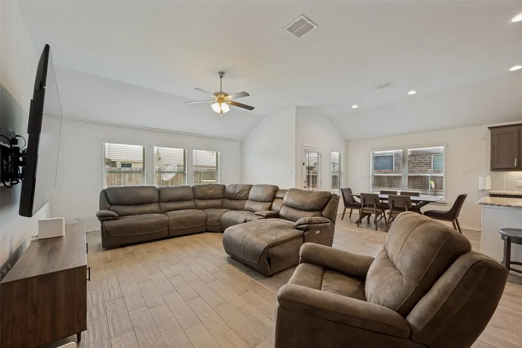 413 Edgewick Lane Fort Worth TX 76036