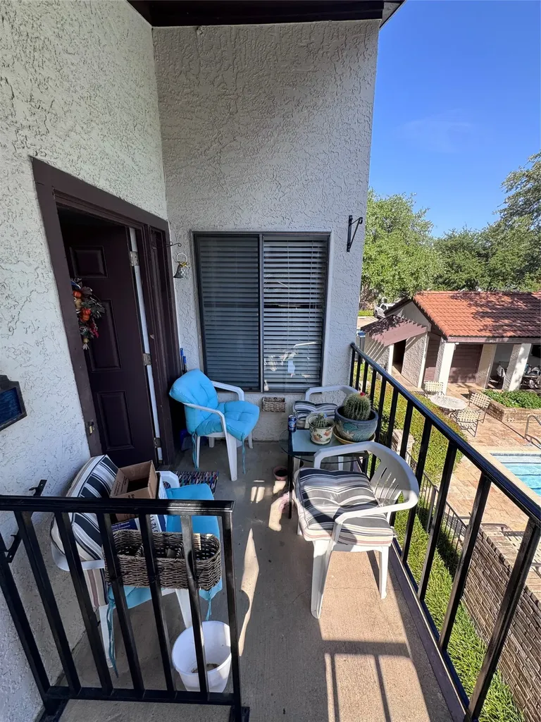 18040 Midway Road Dallas TX 75287