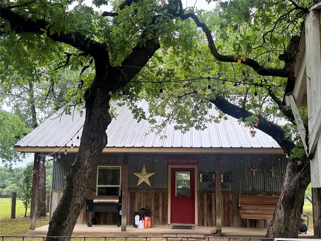 2110 County Road 362 (Land) Desdemona TX 76445