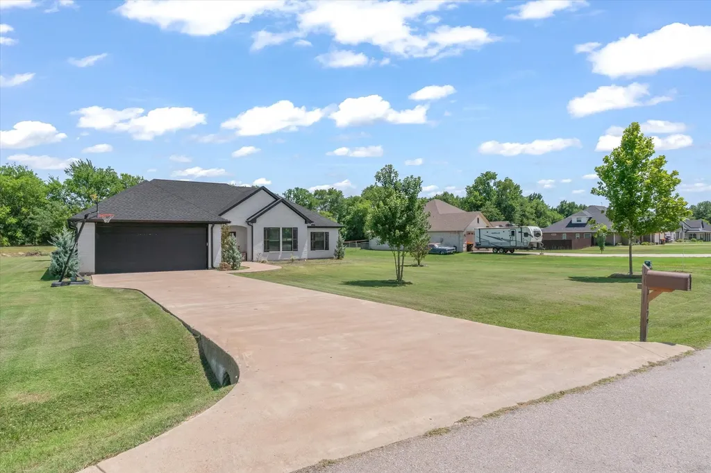 179 Private Road 8641 Canton TX 75103