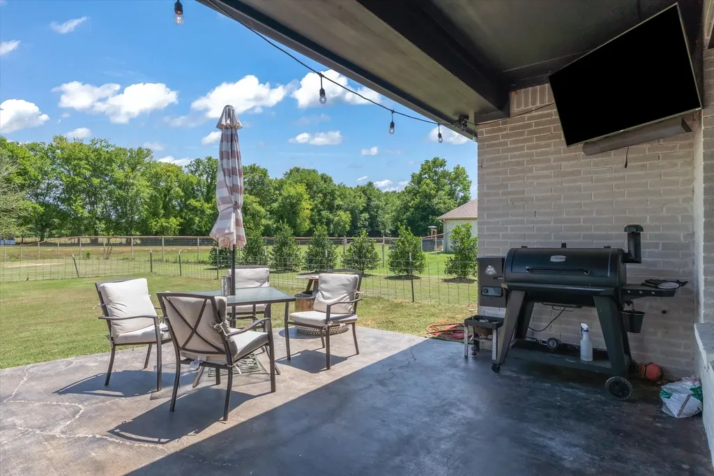179 Private Road 8641 Canton TX 75103
