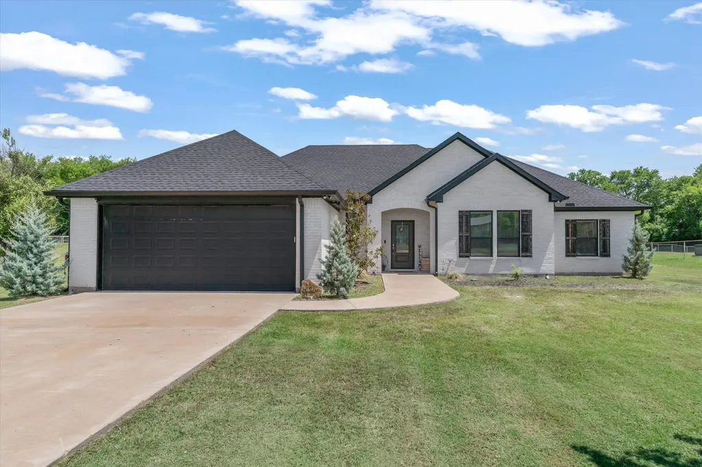 179 Private Road 8641 Canton TX 75103