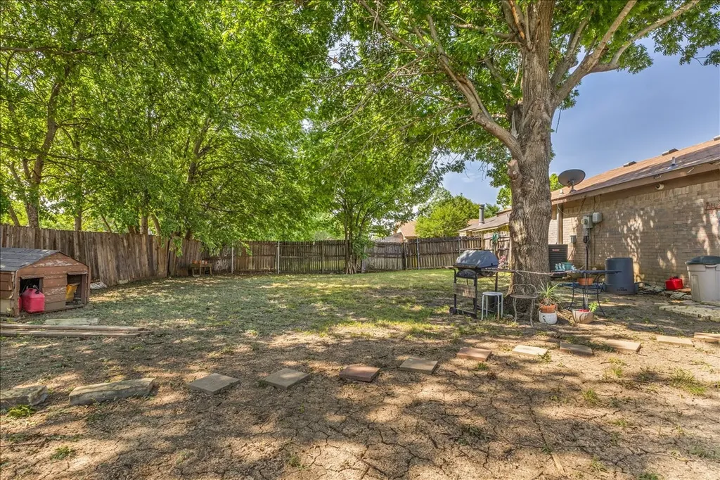 3423 Hickory Hill Drive Arlington TX 76014