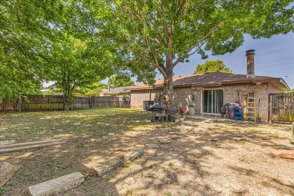 3423 Hickory Hill Drive Arlington TX 76014