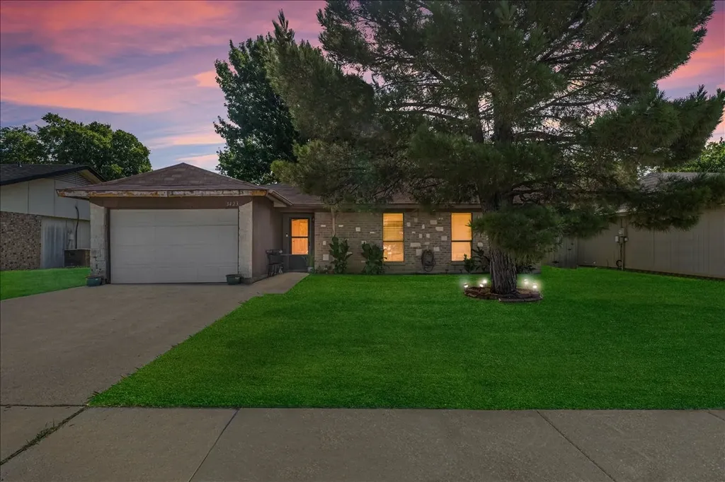 3423 Hickory Hill Drive Arlington TX 76014