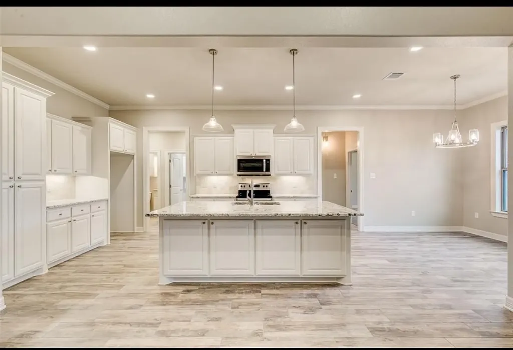 6120 County Road 401 Grandview TX 76050