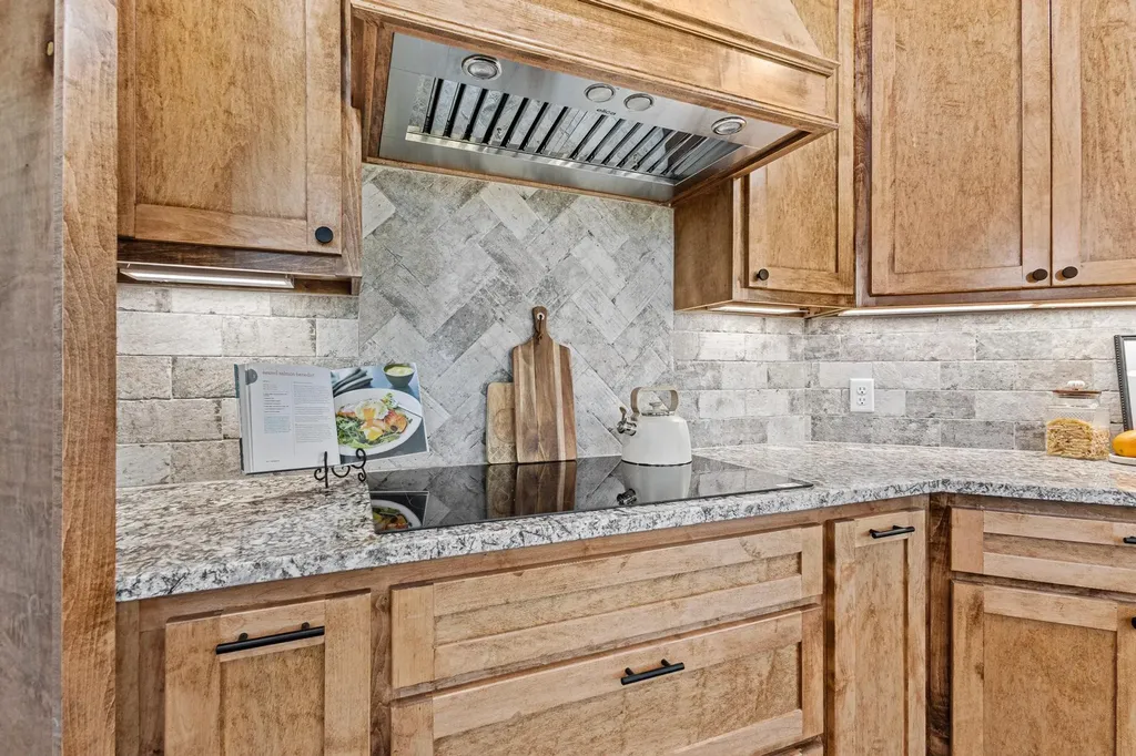 512 Bandera Drive Howe TX 75459