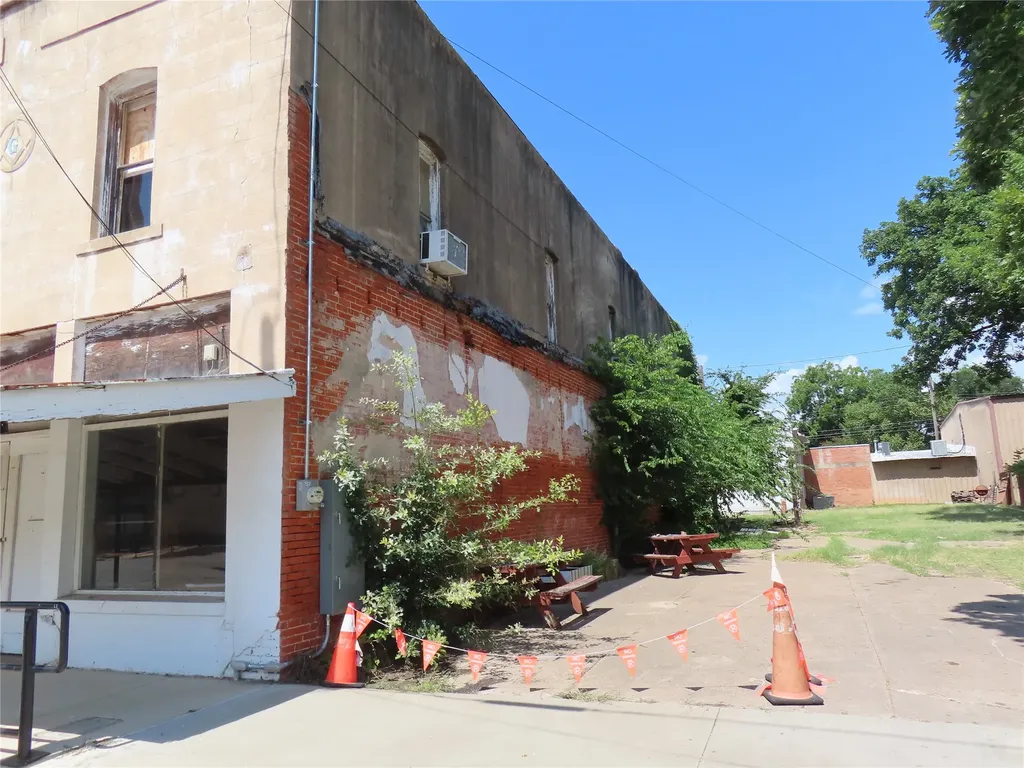307 N Main Street Kemp TX 75143