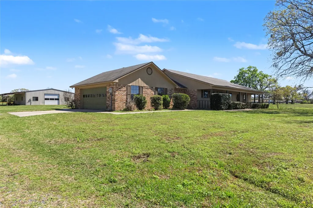 324 Fm 2789 Highway De Kalb TX 75559
