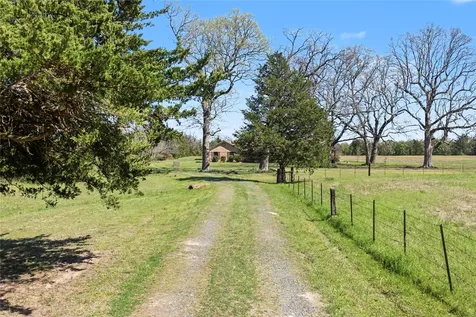 324 Fm 2789 Highway De Kalb TX 75559