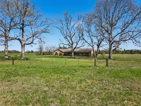324 Fm 2789 Highway De Kalb TX 75559
