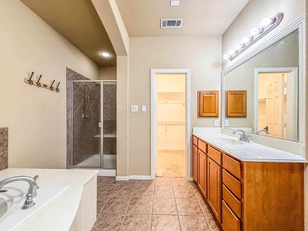 1528 Chestnut Drive Savannah TX 76227