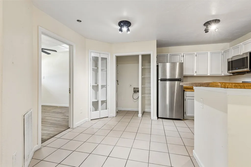 6108 Abrams Road Dallas TX 75231