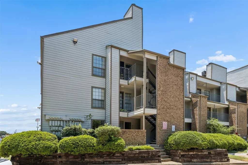 6108 Abrams Road Dallas TX 75231