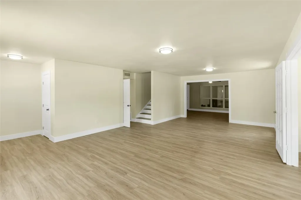 6112 W Poly Webb Road Arlington TX 76016