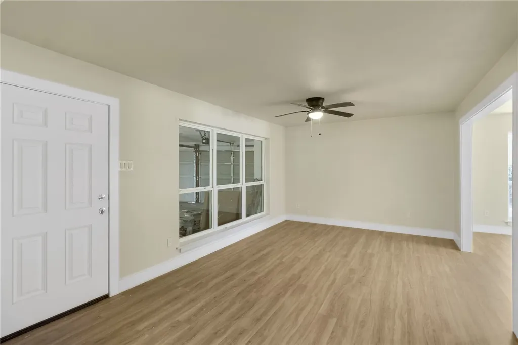 6112 W Poly Webb Road Arlington TX 76016