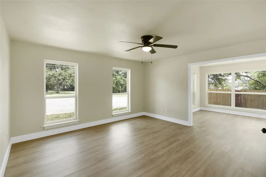 6112 W Poly Webb Road Arlington TX 76016