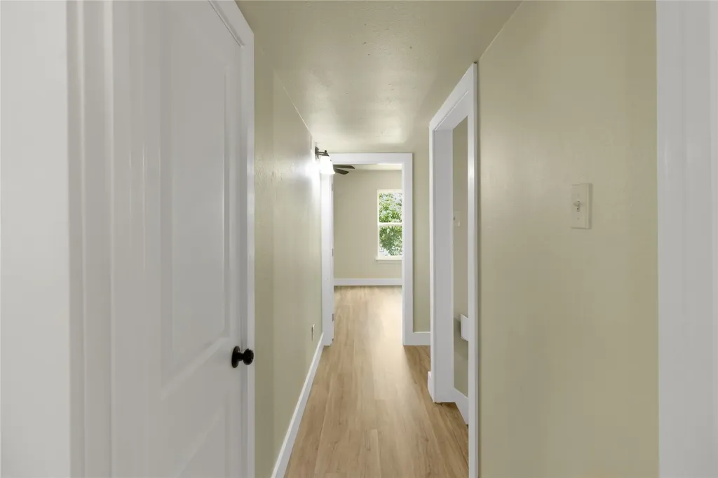6112 W Poly Webb Road Arlington TX 76016