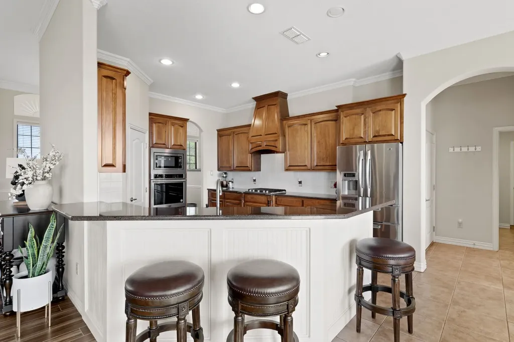 1009 Summerlin Drive Granbury TX 76048