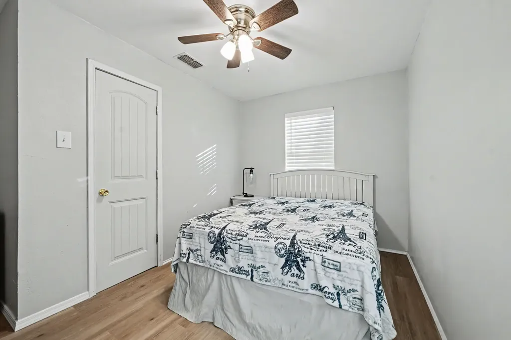 762 Oak Leaf Trail East Tawakoni TX 75472