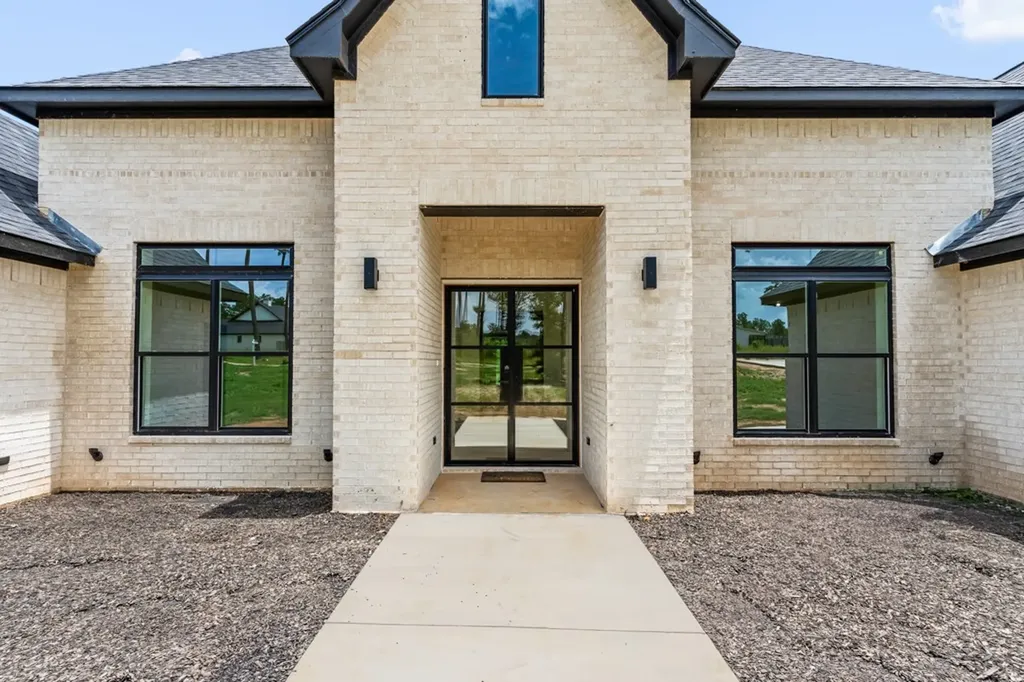 115 Cottonwood Circle Hallsville TX 75605