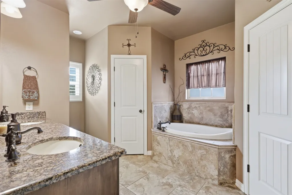 2951 Harwell Lake Road Weatherford TX 76088