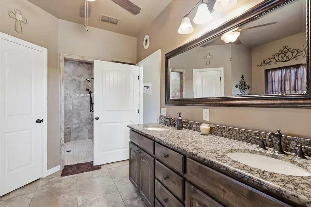 2951 Harwell Lake Road Weatherford TX 76088