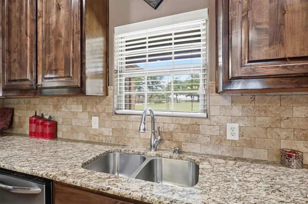2951 Harwell Lake Road Weatherford TX 76088