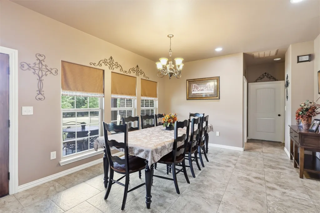 2951 Harwell Lake Road Weatherford TX 76088