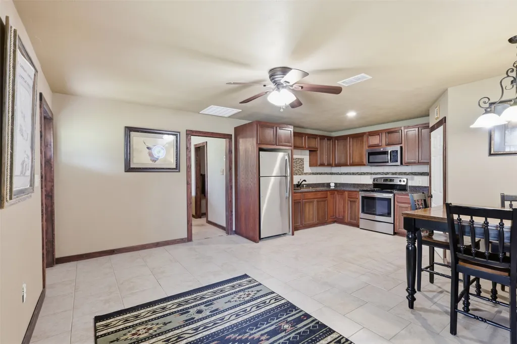 2951 Harwell Lake Road Weatherford TX 76088