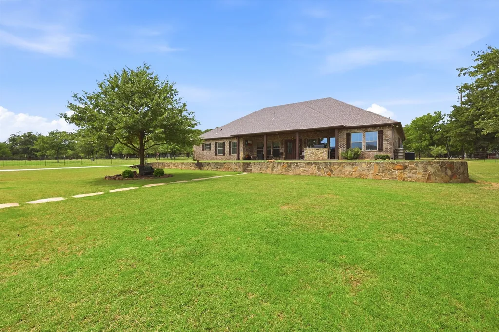 2951 Harwell Lake Road Weatherford TX 76088