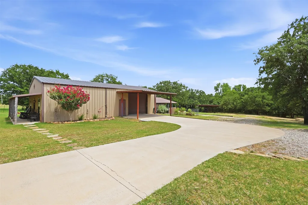2951 Harwell Lake Road Weatherford TX 76088