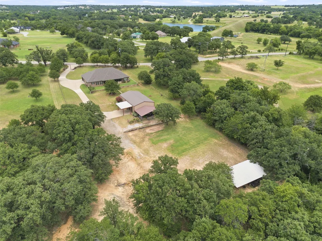 2951 Harwell Lake Road Weatherford TX 76088