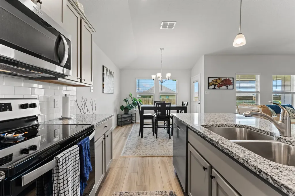 10805 Peperak Court Waco TX 76708