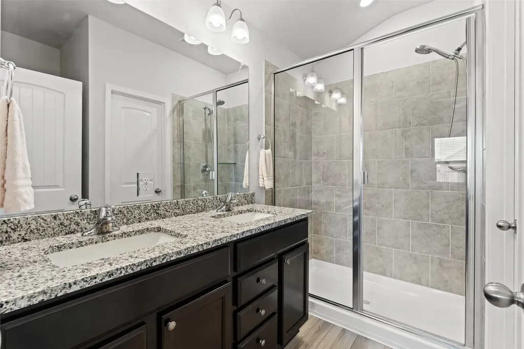 10805 Peperak Court Waco TX 76708