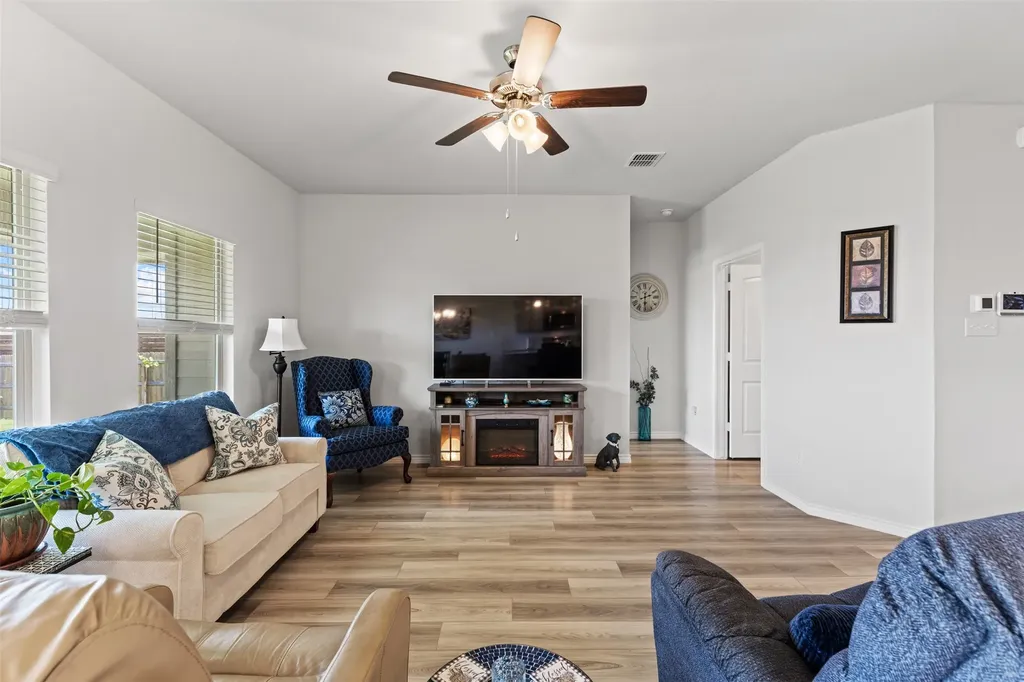 10805 Peperak Court Waco TX 76708
