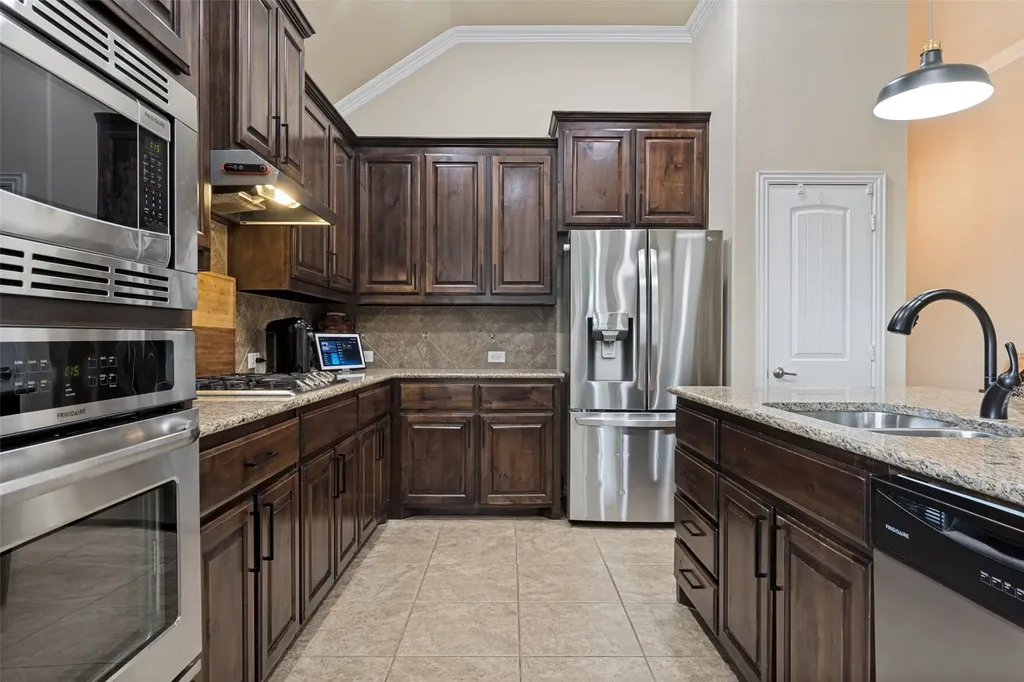 210 Derby Lane Hickory Creek TX 75065