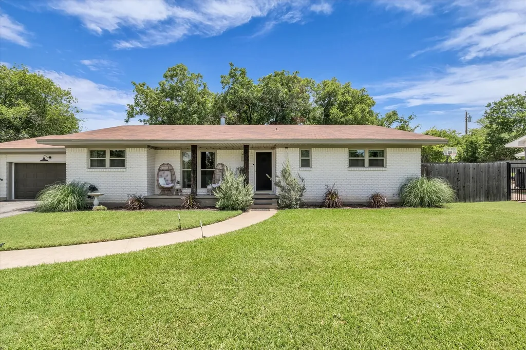 801 Gaywood Drive Woodway TX 76712