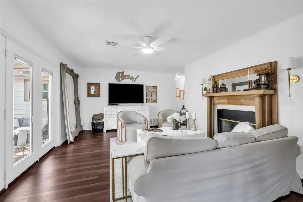 801 Gaywood Drive Woodway TX 76712