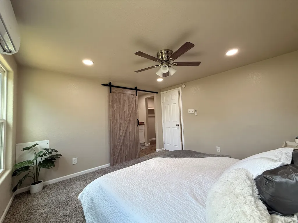 805 NE 3rd Street Hubbard TX 76648