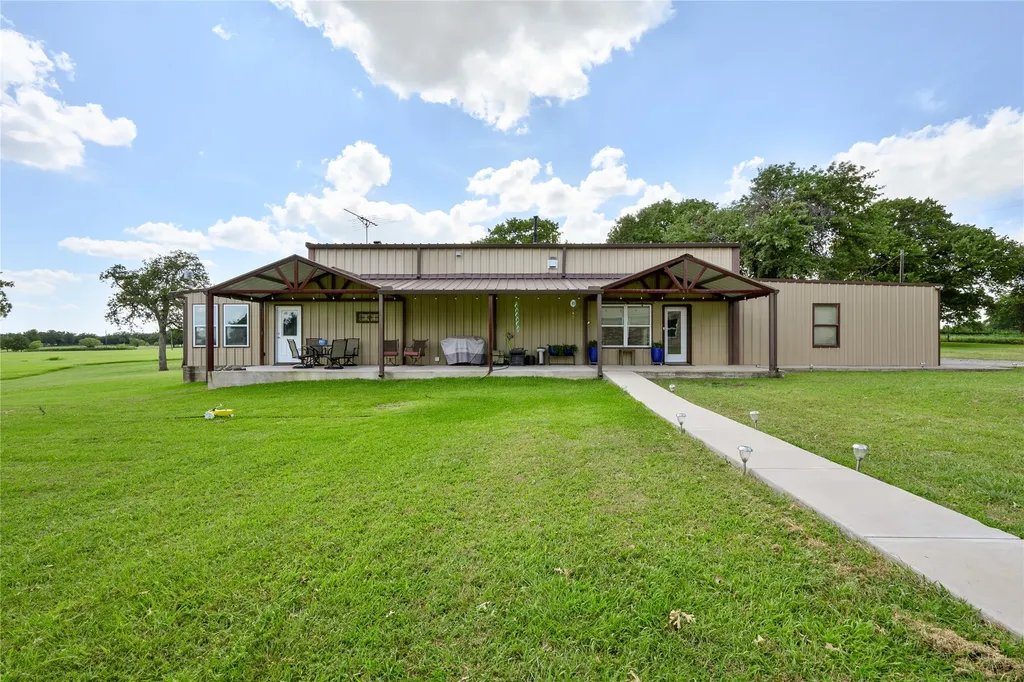 2022 Lamkin Road Mineral Wells TX 76067